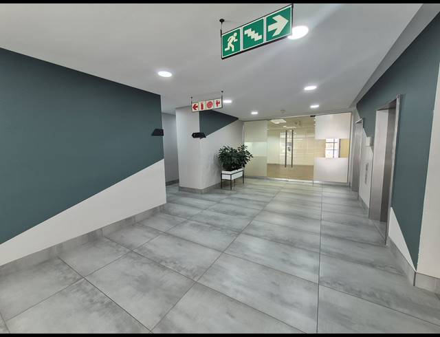 2,119M² OFFICE TO LET IN WOODMEAD
